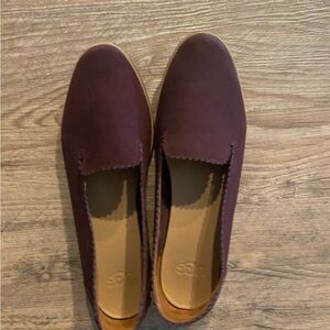UGG Plum Loafer Flats SIZE 7